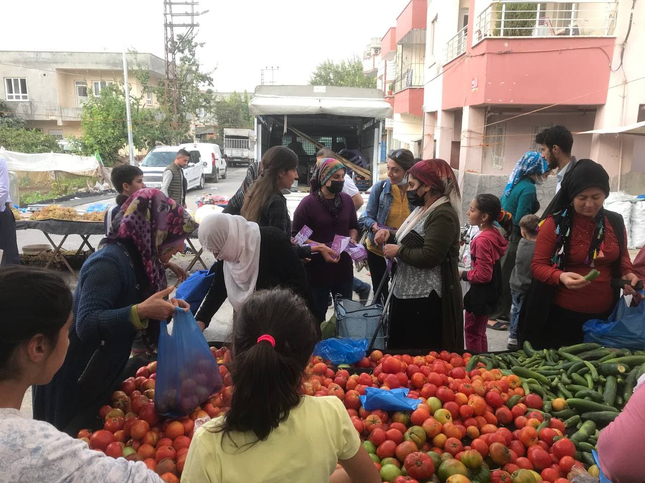 Batmanlı kadınlar Diyarbakır'daki kadın mitingine hazırlanıyor