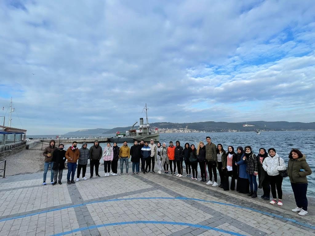 Belediye'den üniversite öğrencilerine Sivas Ankara ve Çanakkale gezisi