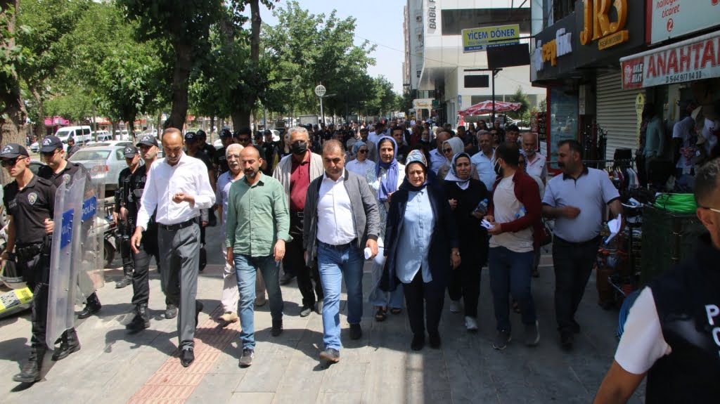 HDP Avm ihalesini protesto etti