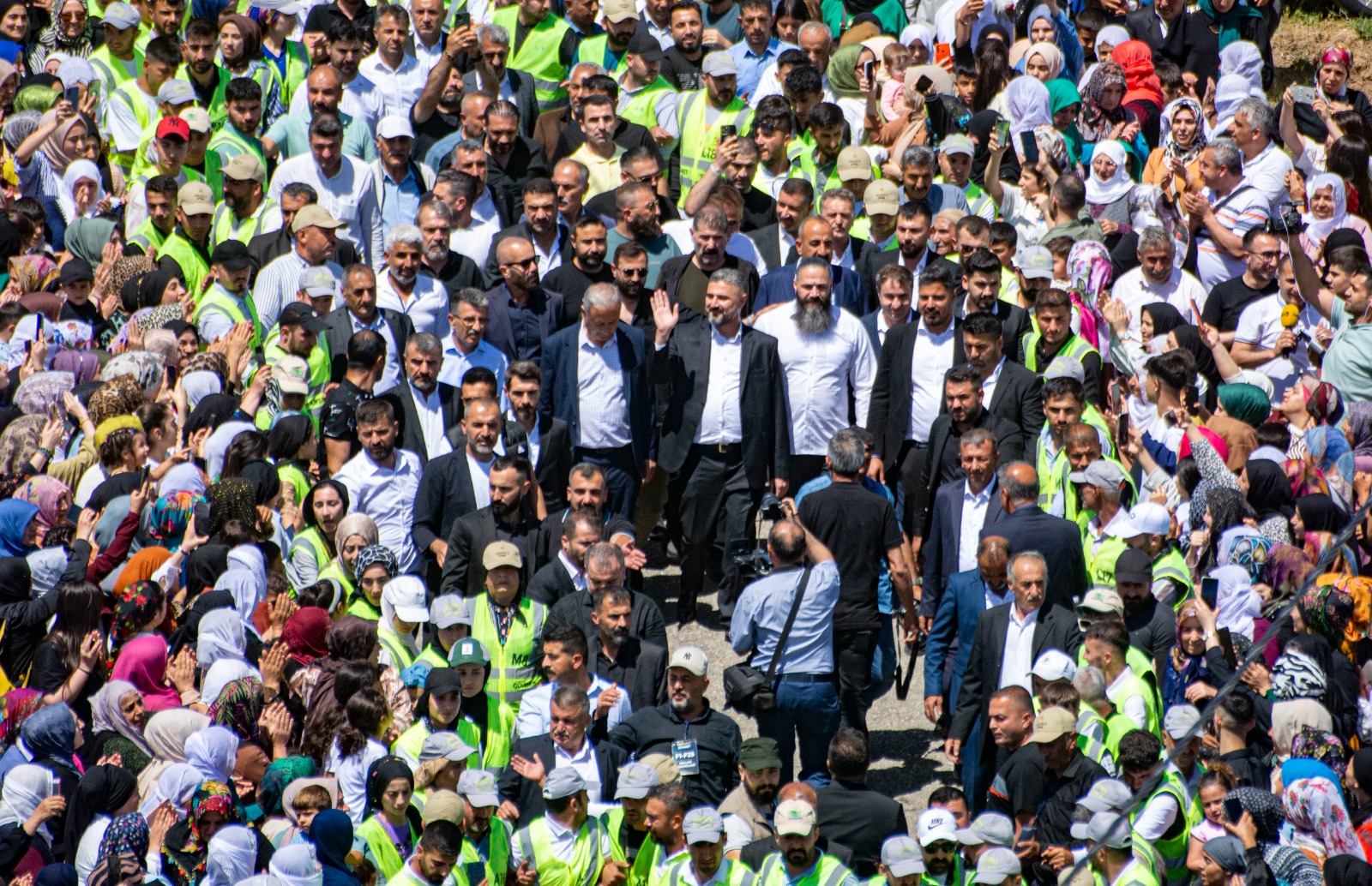 Şeyh Halid Türbesini 74 ilden 10 binden fazla kişi ziyaret etti