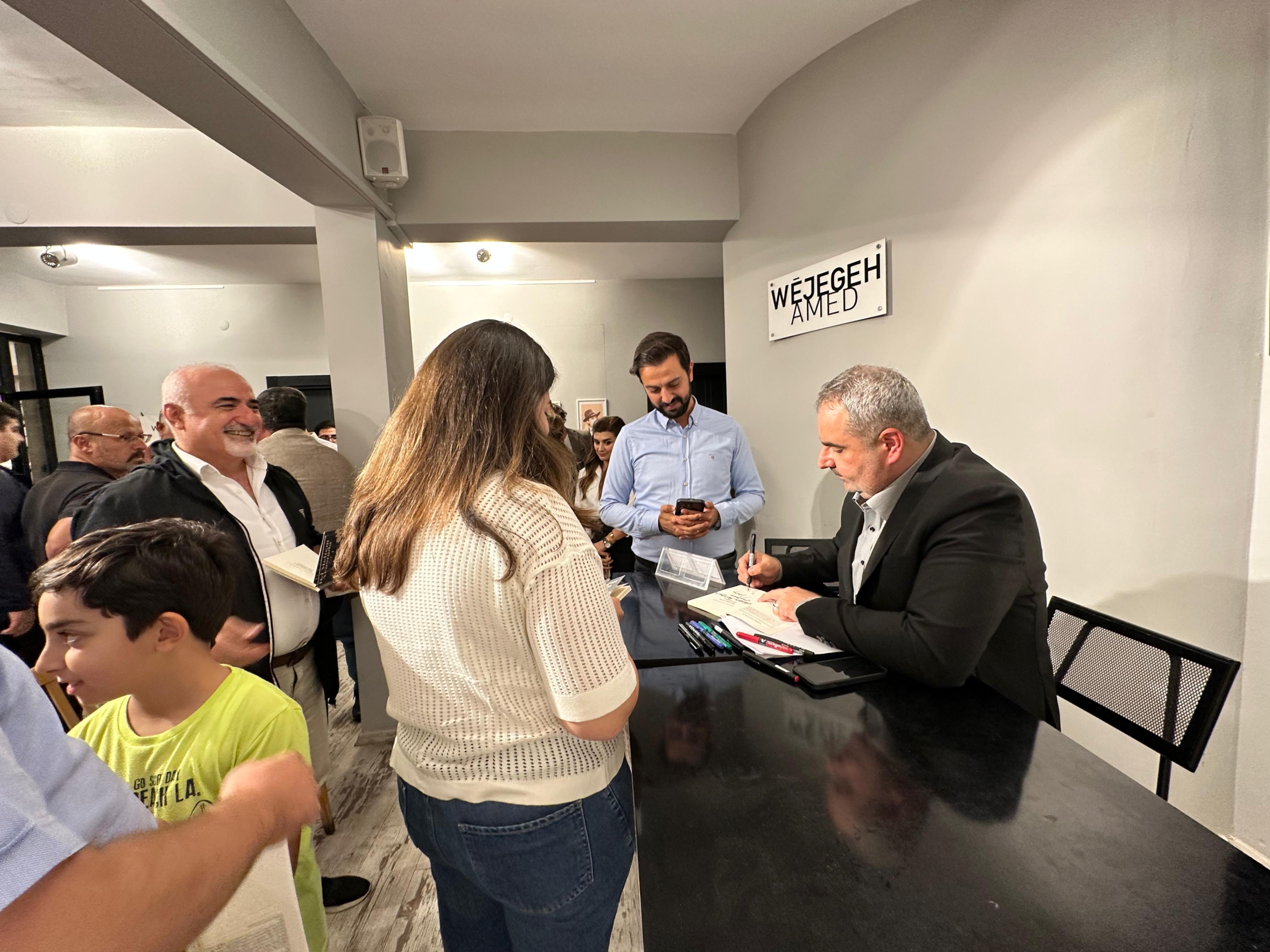 ‘’İki Meltem Arasında" Kitabının Yazarı Mehmet Veysi Boran Diyarbakır'da okurlarıyla buluştu